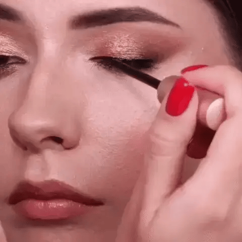 Delineador y pestañas magnéticas 😍😱 ¡Luce una mirada de impacto en segundos!