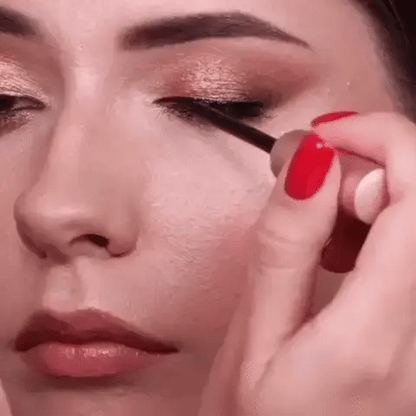 Delineador y pestañas magnéticas 😍😱 ¡Luce una mirada de impacto en segundos!